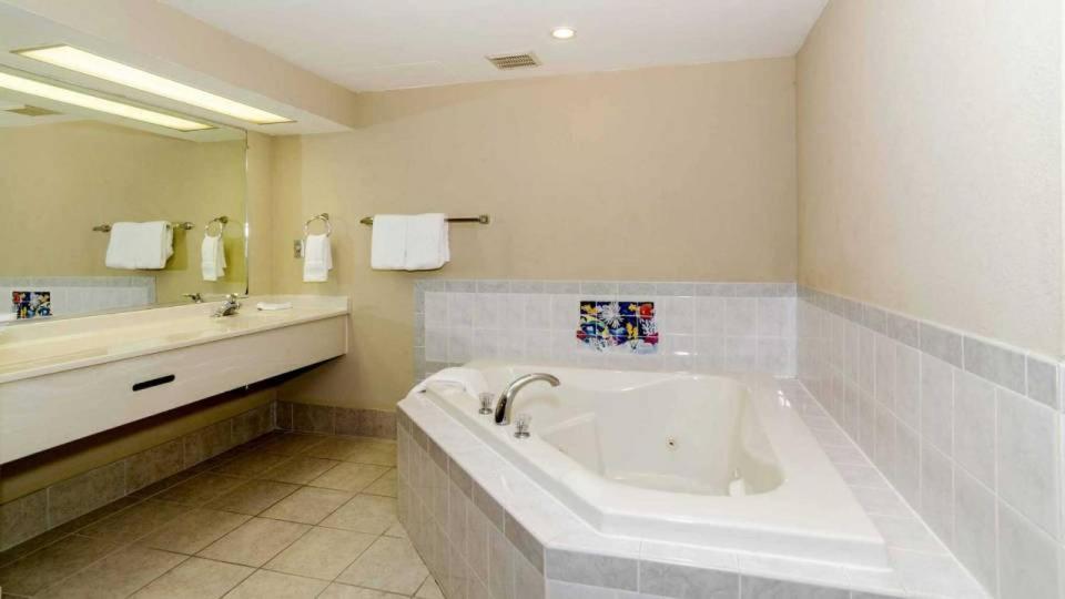 Motel 6-Newark, De Kültér fotó