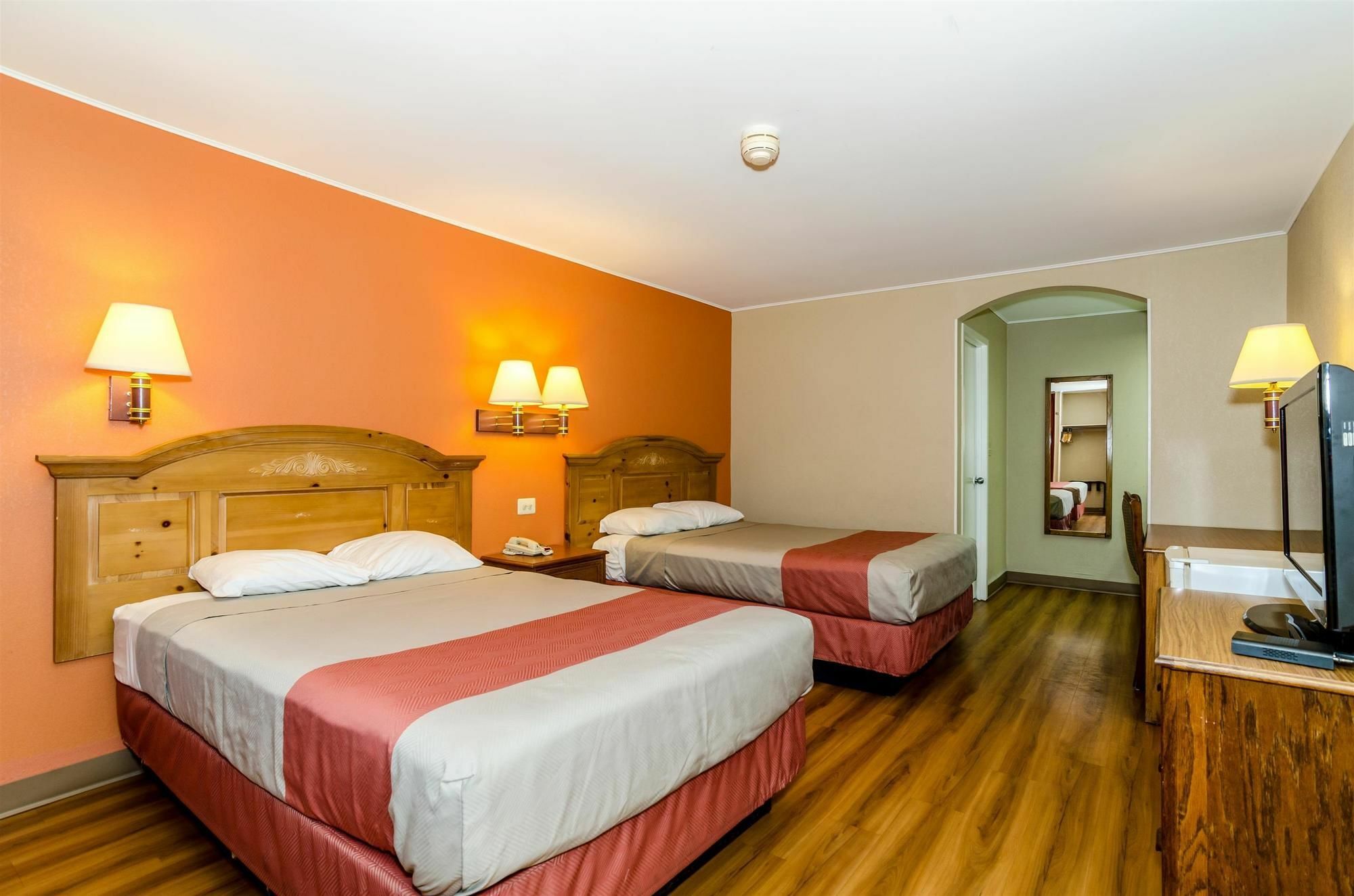 Motel 6-Newark, De Kültér fotó