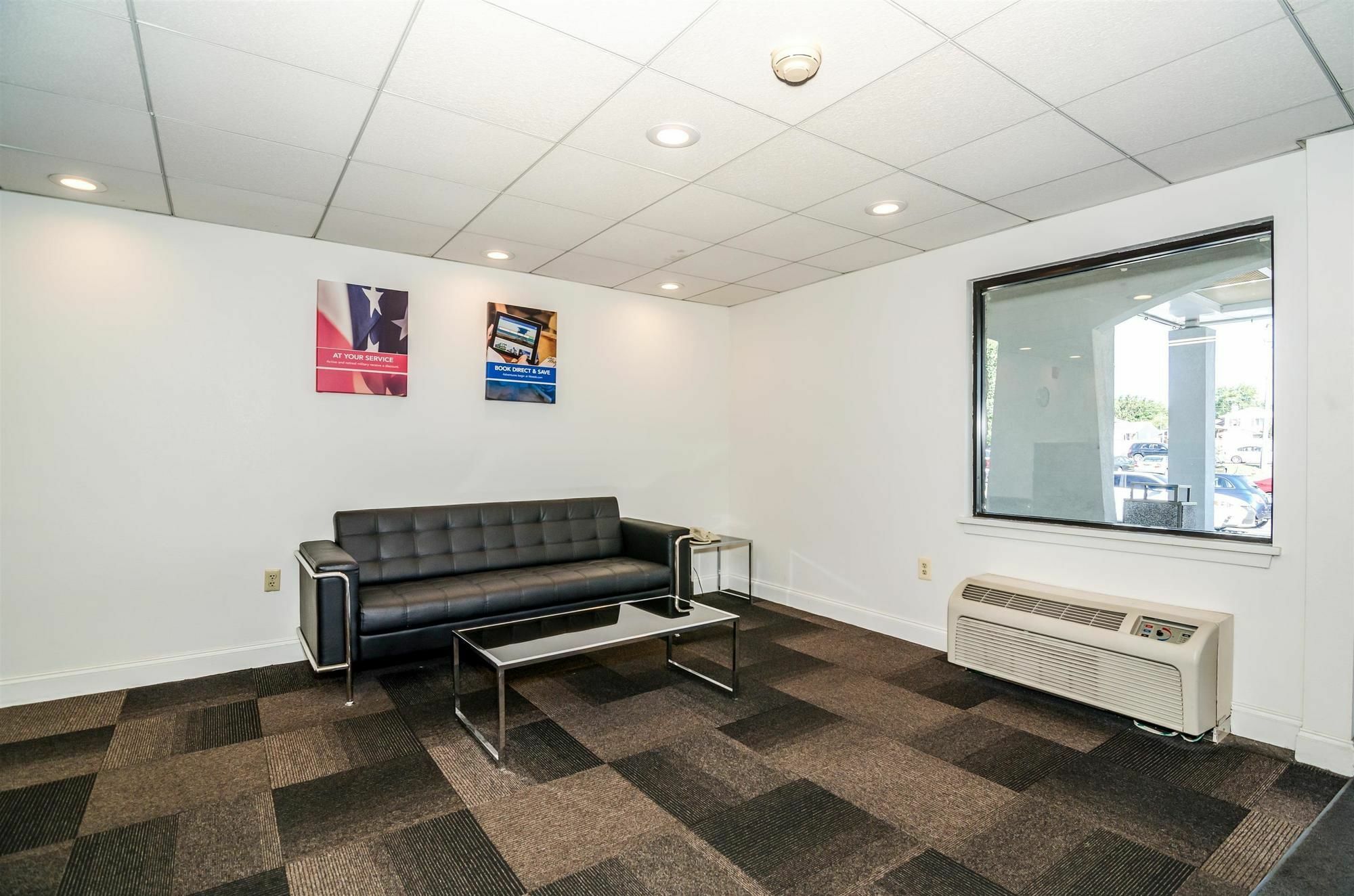 Motel 6-Newark, De Kültér fotó
