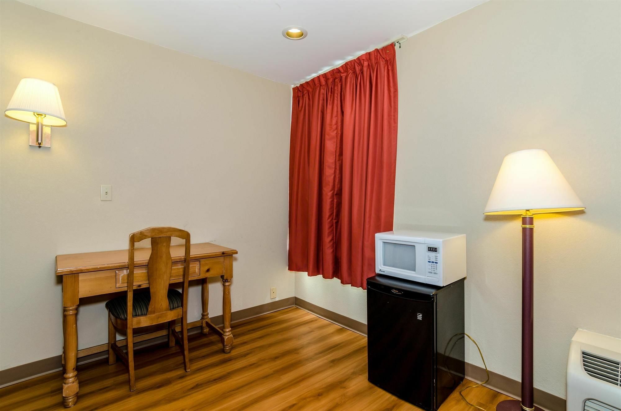 Motel 6-Newark, De Kültér fotó